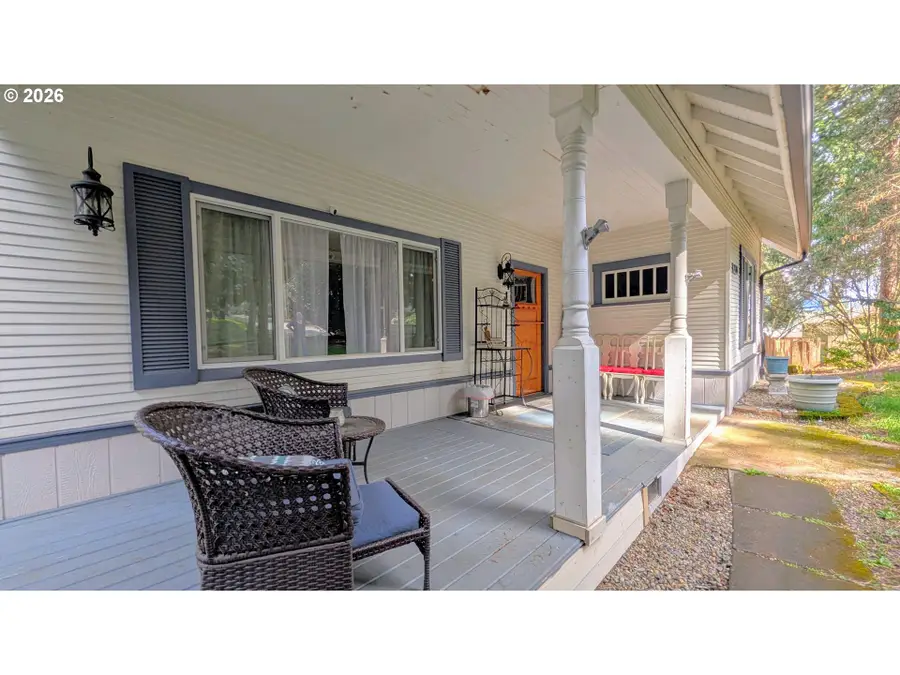 2110 E Main St, Cottage Grove, OR 97424 - #3