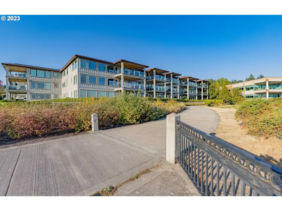 5615 SE Scenic Ln #106, Vancouver, WA 98661 - Image #3