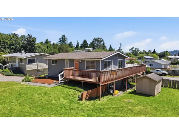 1060 S 10th St, CoosBay, OR 97420