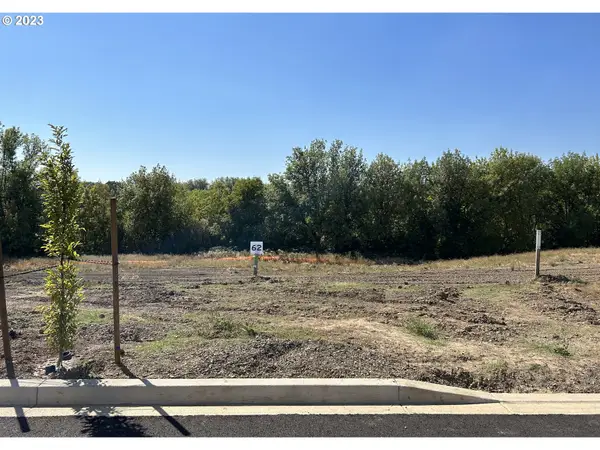 3101 NW Shadden Dr #62, McMinnville, OR 97128