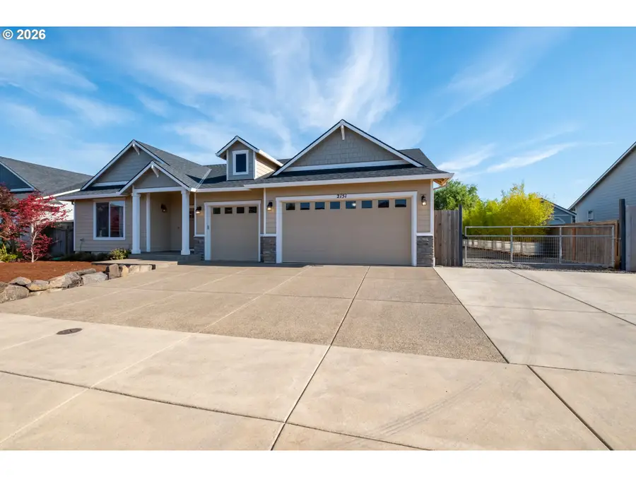 2151 NE Deciduous Ave, Albany, OR 97321 - #2