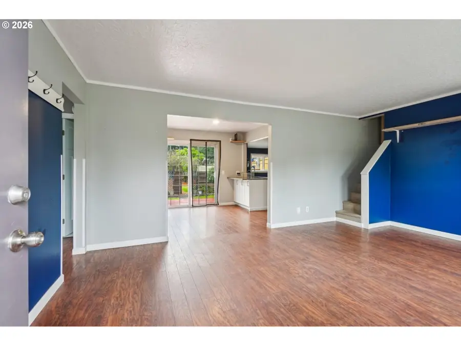 137 Cedar Ln, Wood Village, OR 97060 - #3