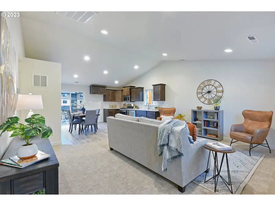 2351 Gleanns Way, Lebanon, OR 97355 - Image #3