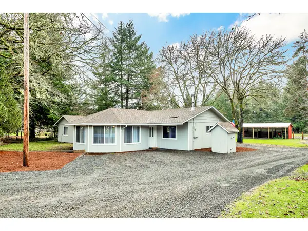 25020 Oak Ln, Elmira, OR 97437