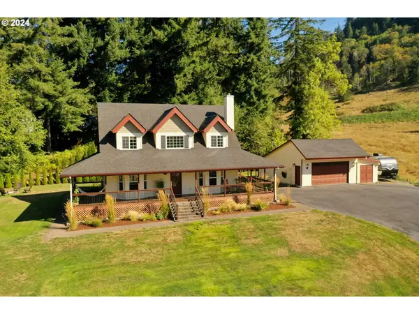 75401 Clatskanie Valley Dr, Clatskanie, OR 97016