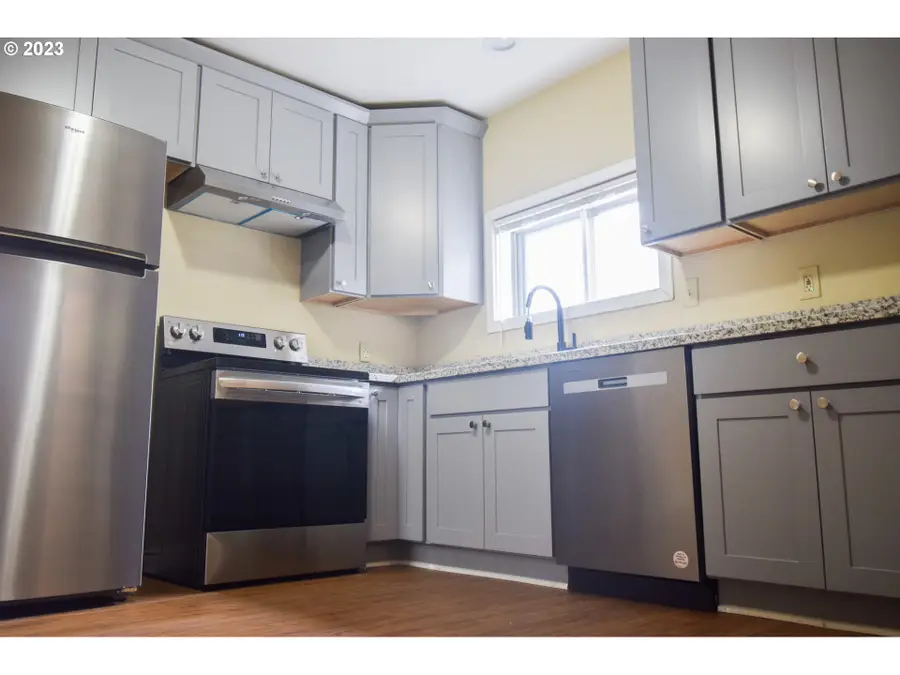 12765 SE 24th Ave, Milwaukie, OR 97222 - Image #3