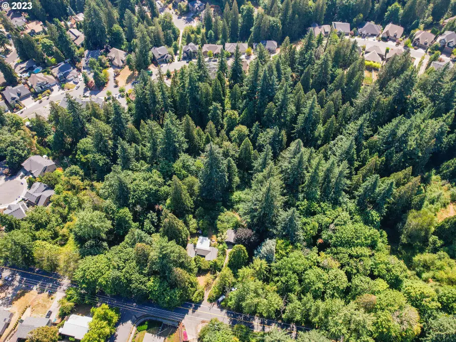 2440 SE Regner Rd, Gresham, OR 97080 - Image #2