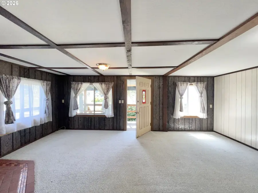 212 Garibaldi Ave, Garibaldi, OR 97118 - #2