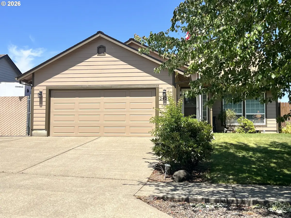 2429 SW Leo St, McMinnville, OR 97128 - #1