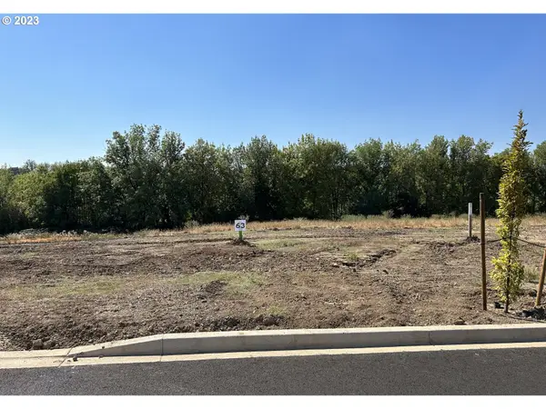 3137 NW Shadden Dr #63, McMinnville, OR 97128