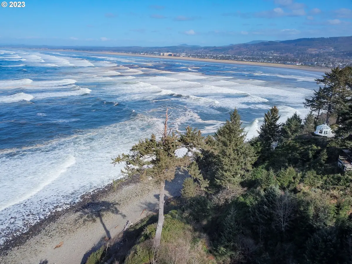 300 Sunset Blvd, Seaside, OR 97138 - Image #1