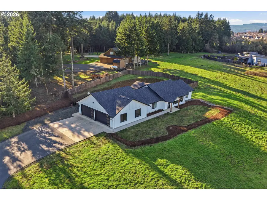 386 N Kings Valley Hwy, Dallas, OR 97338 - Image #2