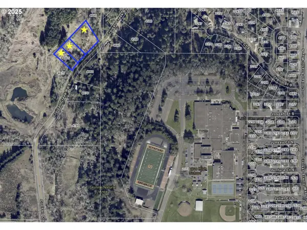 4665 Croisan Creek Rd, Salem, OR 97302