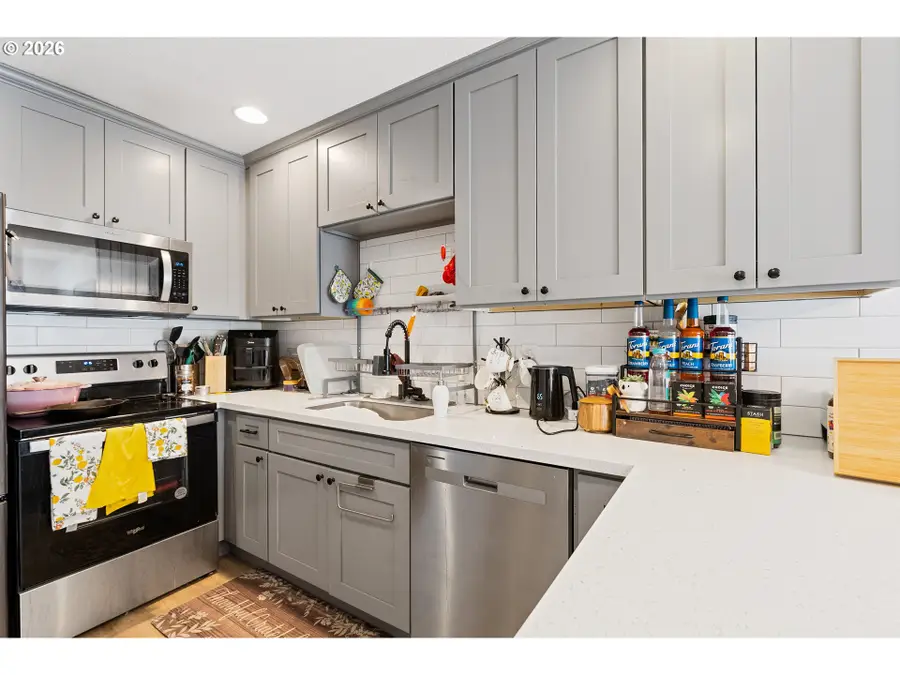 83 SE 176th Pl, Portland, OR 97233 - #3