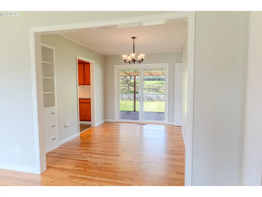 590 SE Conyers St, Clatskanie, OR 97016 - #3