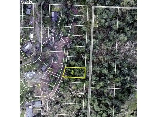 2645 Cupola Dr #13, Eugene, OR 97403