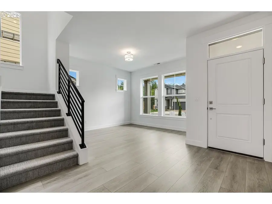 17127 SW Kalapuya Ln, Sherwood, OR 97140 - Image #2