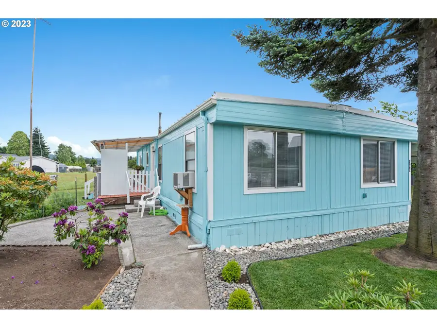308 Hawthorne St, Kelso, WA 98626 - Image #2