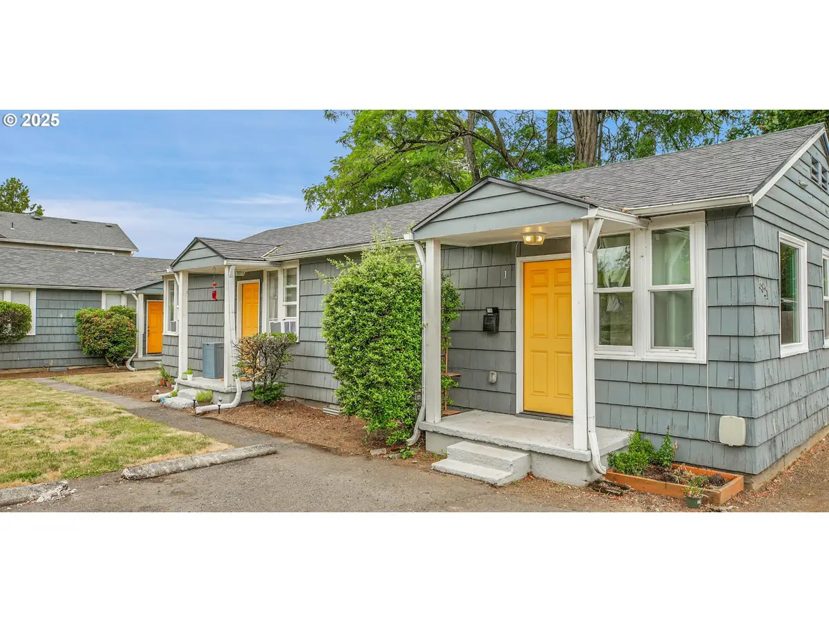 5821 SE Knapp St, Portland, OR 97206 - Image #1