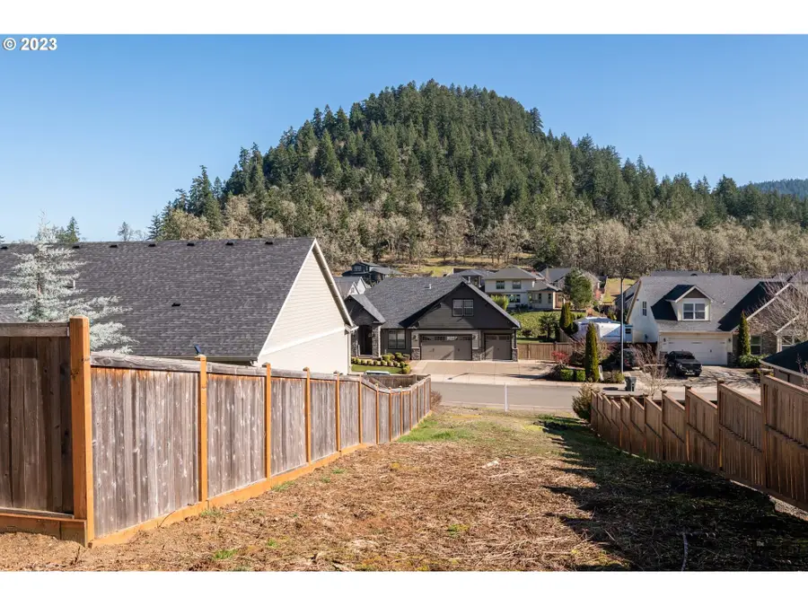 6195 Graystone Loop, Springfield, OR 97478 - Image #3
