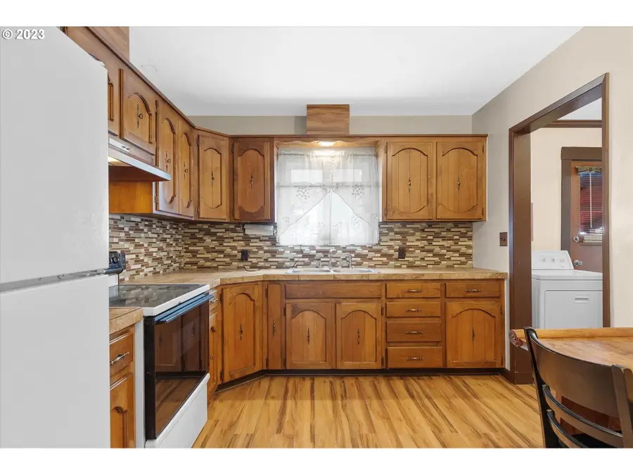 657 18th Ave, Longview, WA 98632 - Image #3