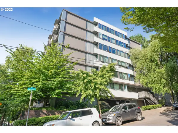 2020 SW Main St #405, Portland, OR 97205