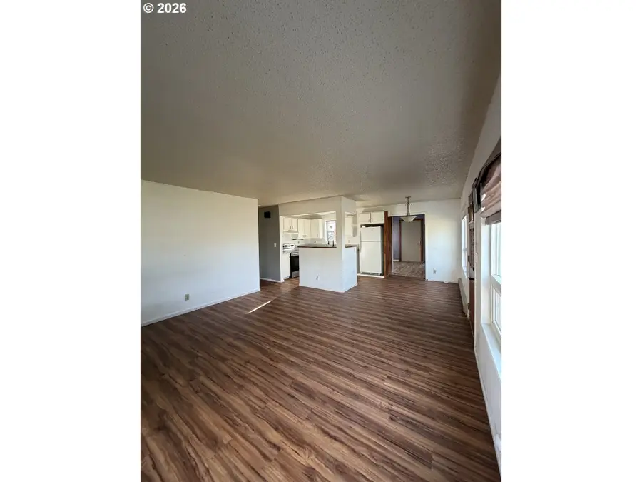 531 W Darland Dr, Goldendale, WA 98620 - #2