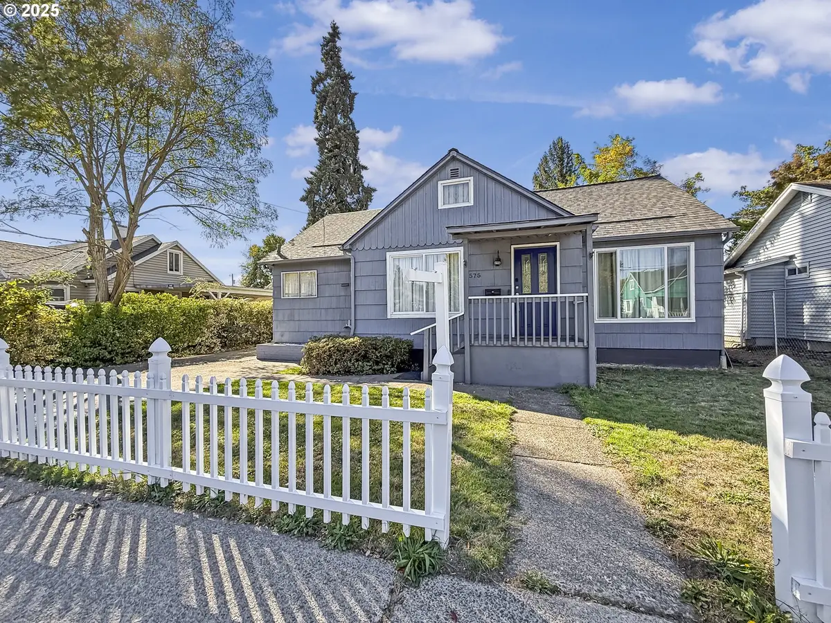 575 25th St, Salem, OR 97301 - Image #1