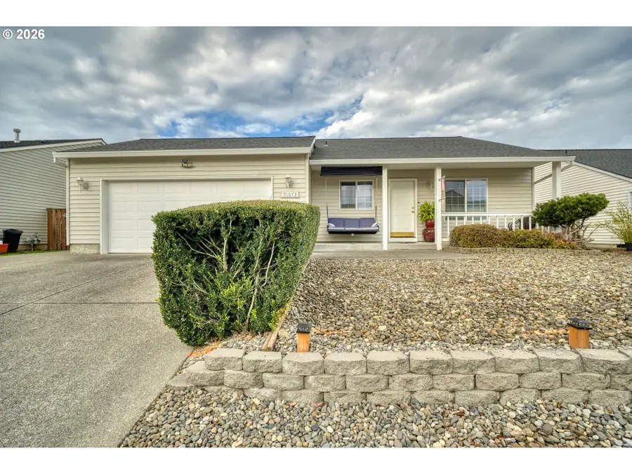 51673 SE 5th St, Scappoose, OR 97056 - #2