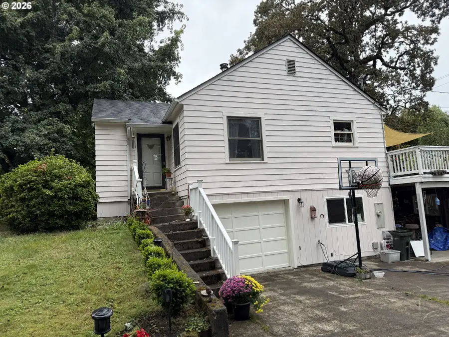 5835 W A St, West Linn, OR 97068 - #2