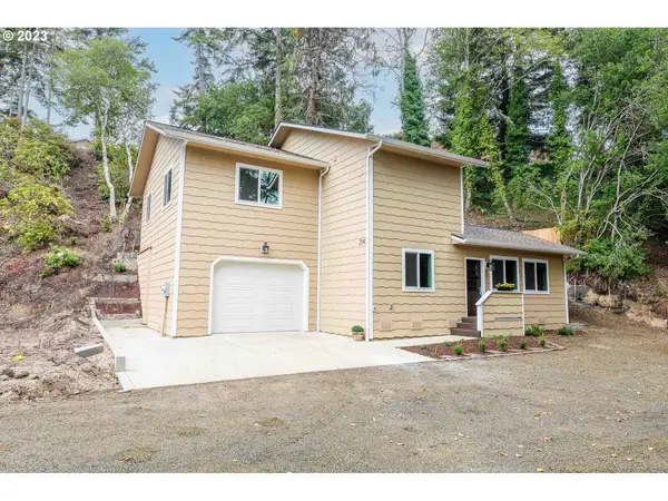 2143 Ash St, NorthBend, OR 97459