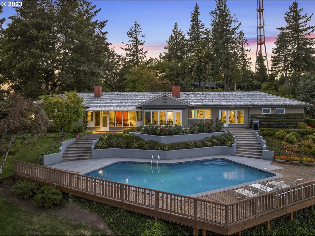 3118 SW Fairmount Blvd, Portland, OR 97239 - Image #1