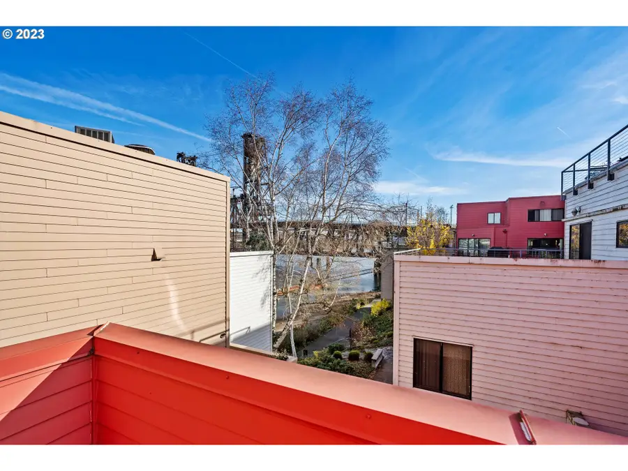 620 NW Naito Pkwy #B10, Portland, OR 97209 - Image #3