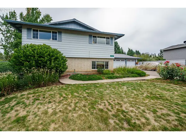 15821 S Wilshire Cir, OregonCity, OR 97045