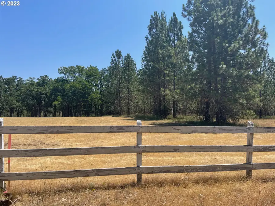 Sanford Rd, Eugene, OR 97402 - Image #2