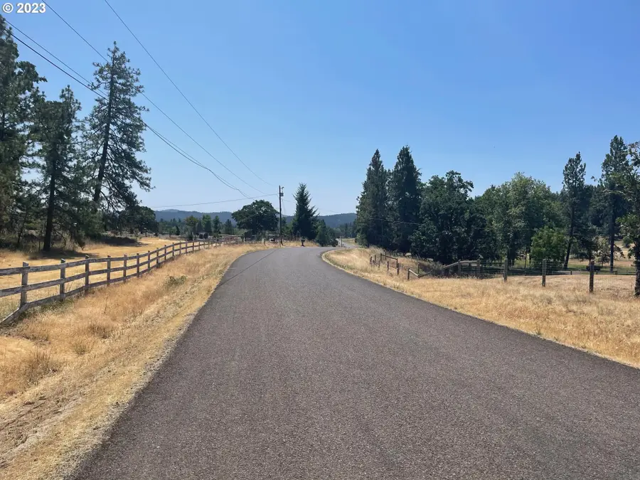 Sanford Rd, Eugene, OR 97402 - Image #3