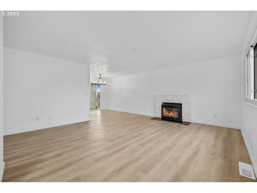 555 Patsy Ct, Hermiston, OR 97838 - Image #3