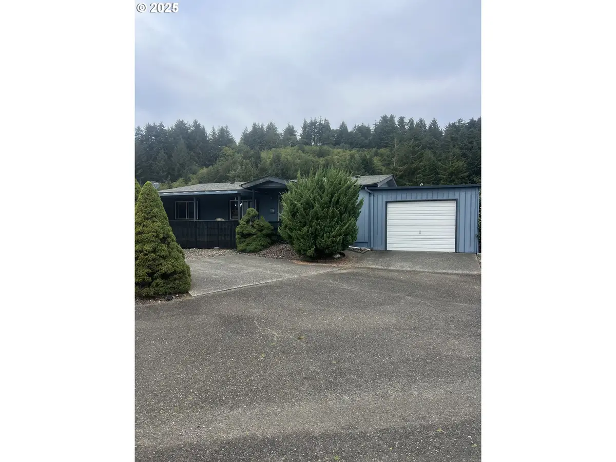 100 River Bend Rd #86, Reedsport, OR 97467 - Image #1