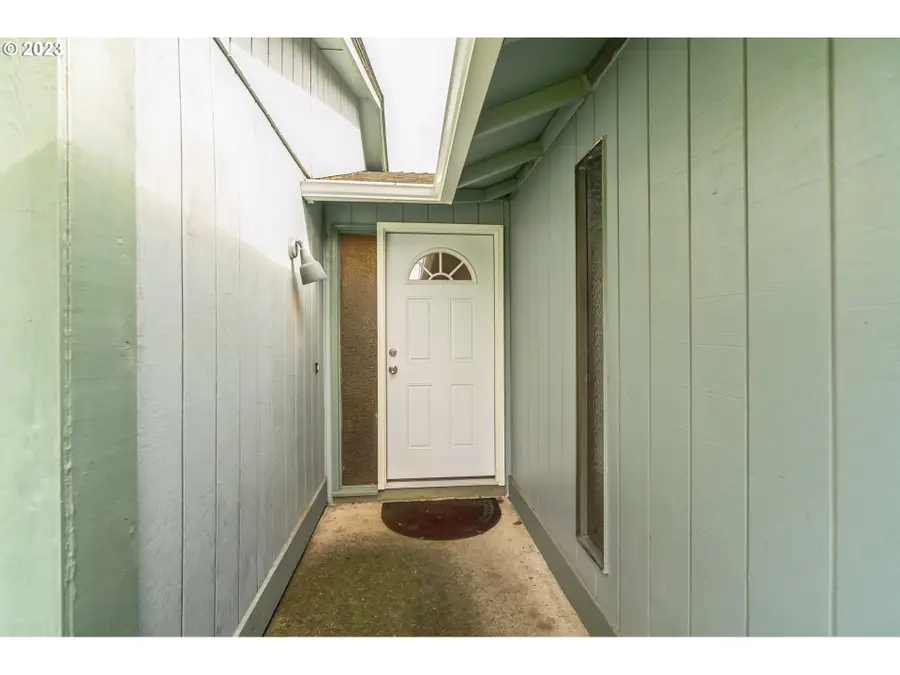 1111 SE 146th Ct, Vancouver, WA 98683 - Image #2