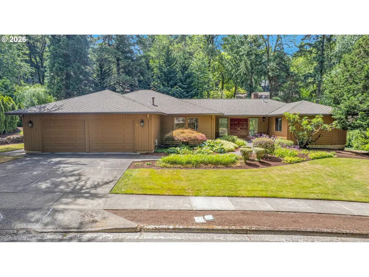 21 Westminster Dr, Lake Oswego, OR 97034 - #1