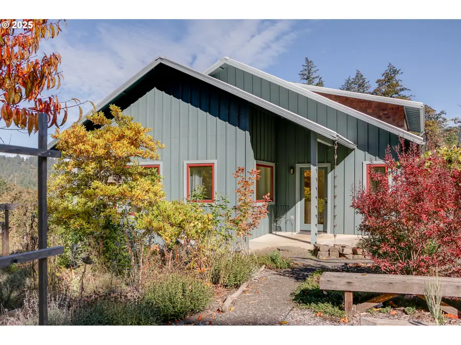 31212 Camas Ln, Eugene, OR 97405 - Image #2