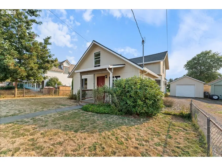 254 N 6th St, Saint Helens, OR 97051 - #2