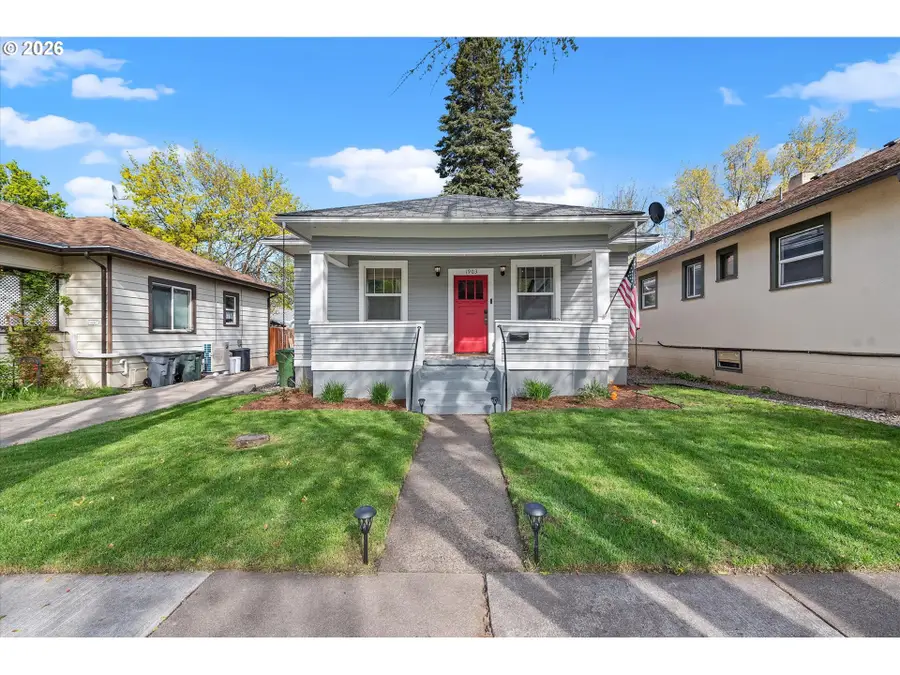 1903 Cedar St, La Grande, OR 97850 - #2