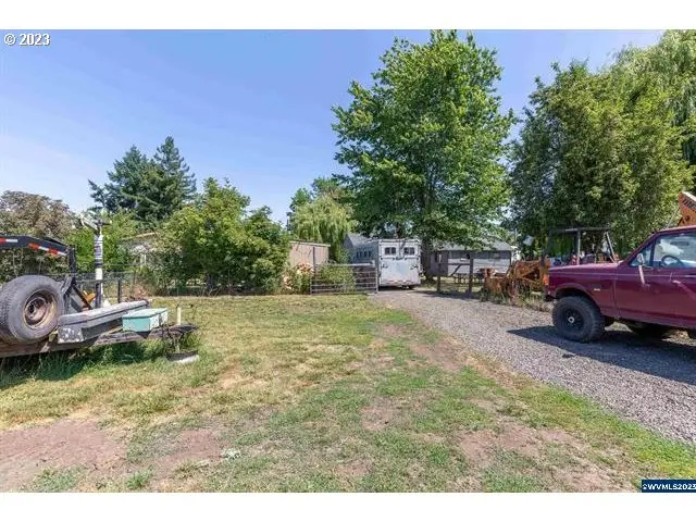 1011 F St, Lebanon, OR 97355 - Image #3