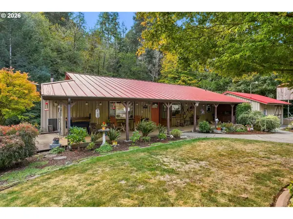 51256 Salmon Gulch Rd, MyrtlePoint, OR 97458