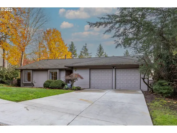 8590 NW Ash St, Portland, OR 97229