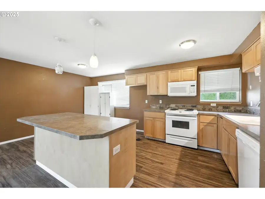 2050 3rd St, Columbia City, OR 97018 - Image #3