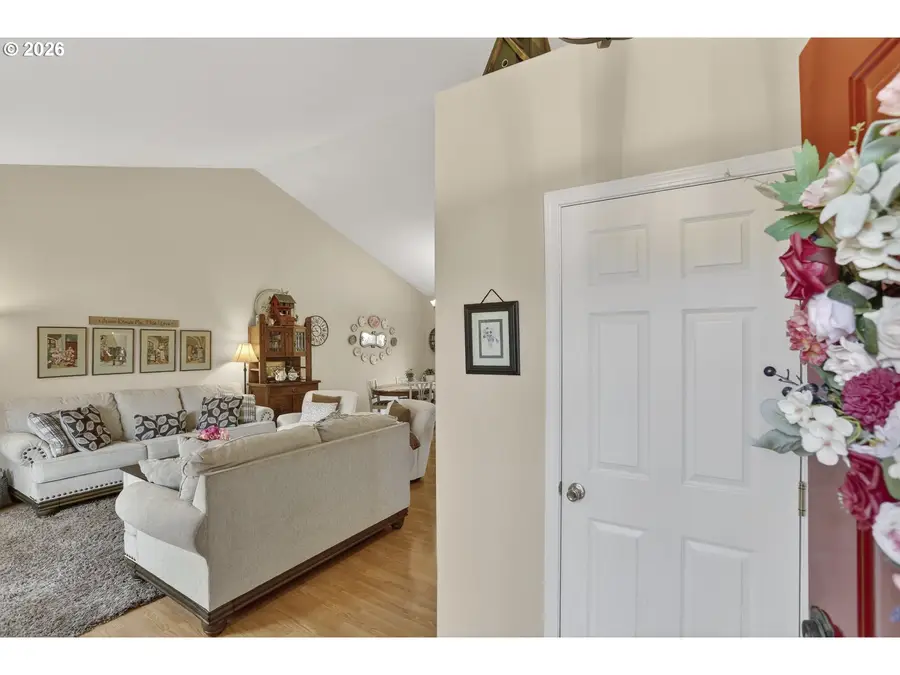 58930 Tundra Ct, Saint Helens, OR 97051 - #3