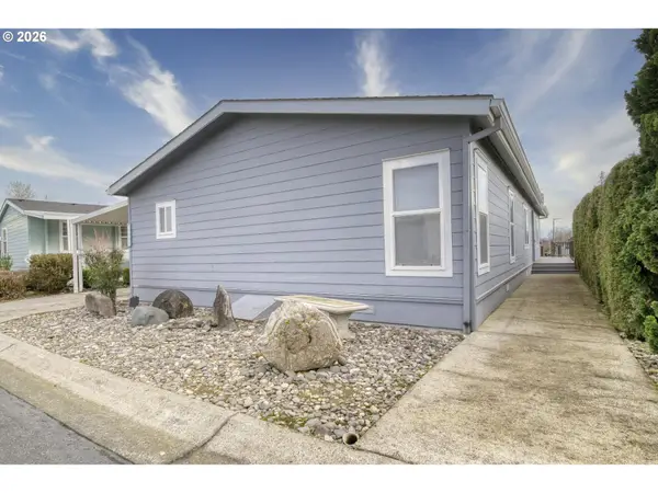 51500 SE Westlake Dr, Scappoose, OR 97056