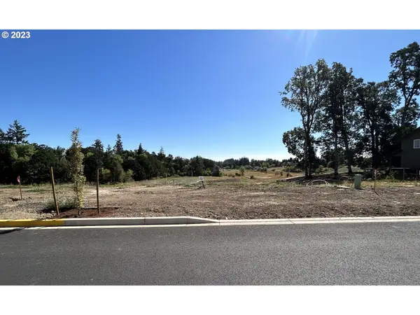 2868 NW Pinot Noir Dr #22, McMinnville, OR 97128